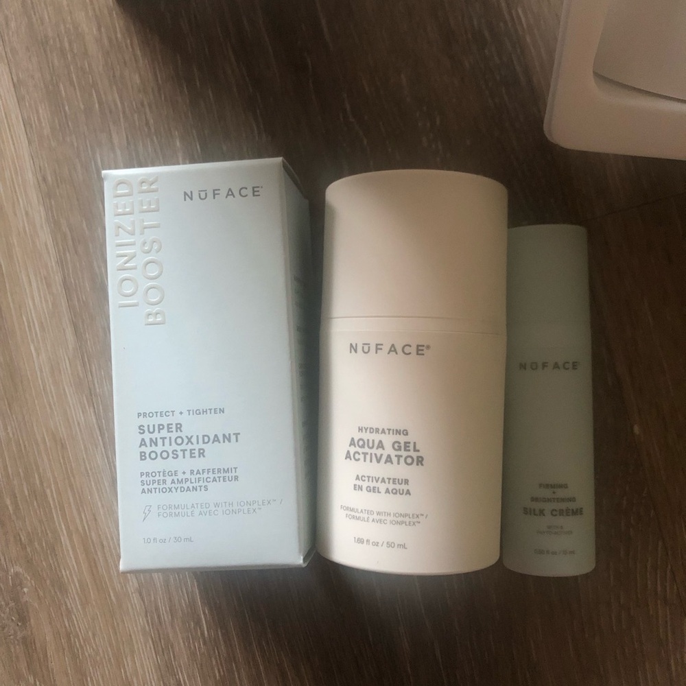 NuFace Trinity + Facial Toning Device Starter Kit, w/ Super Antioxidant Booster - Picture 6 of 6